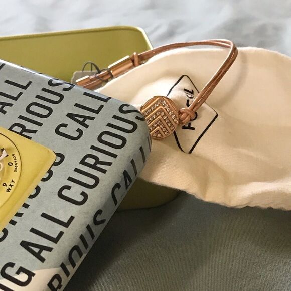 FOSSIL bracelet leather strap chevron pattern - Picture 3 of 4